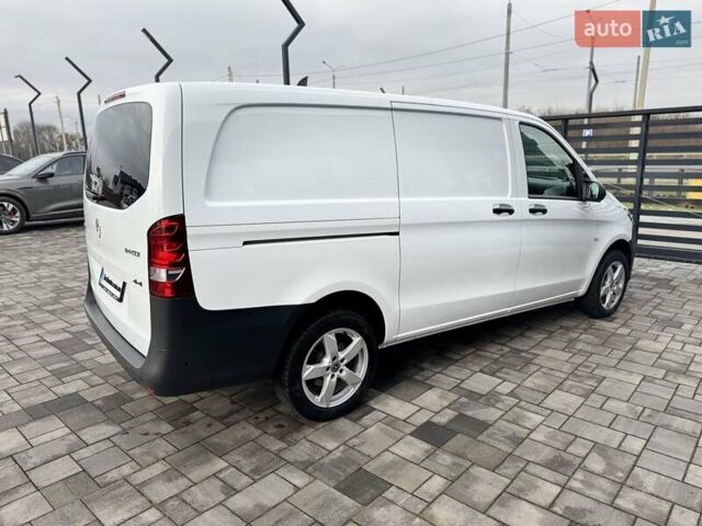 Белый Мерседес Вито, объемом двигателя 2 л и пробегом 186 тыс. км за 25500 $, фото 2 на Automoto.ua