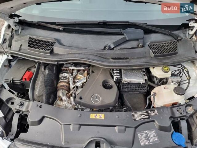 Белый Мерседес Вито, объемом двигателя 2 л и пробегом 210 тыс. км за 22900 $, фото 35 на Automoto.ua