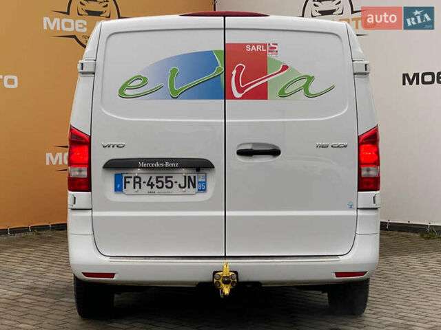 Білий Мерседес Віто, об'ємом двигуна 2.15 л та пробігом 195 тис. км за 20700 $, фото 3 на Automoto.ua