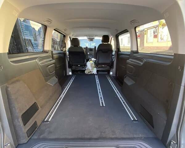 Белый Мерседес Вито, объемом двигателя 1.95 л и пробегом 144 тыс. км за 28000 $, фото 3 на Automoto.ua