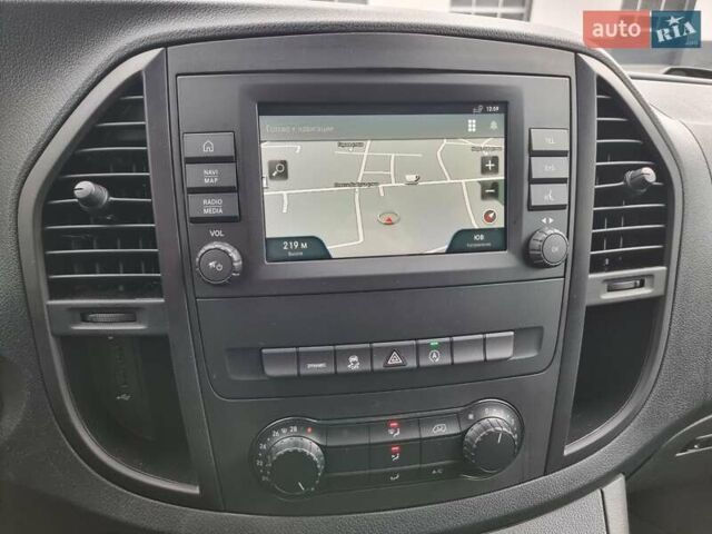 Белый Мерседес Вито, объемом двигателя 2 л и пробегом 210 тыс. км за 22900 $, фото 42 на Automoto.ua