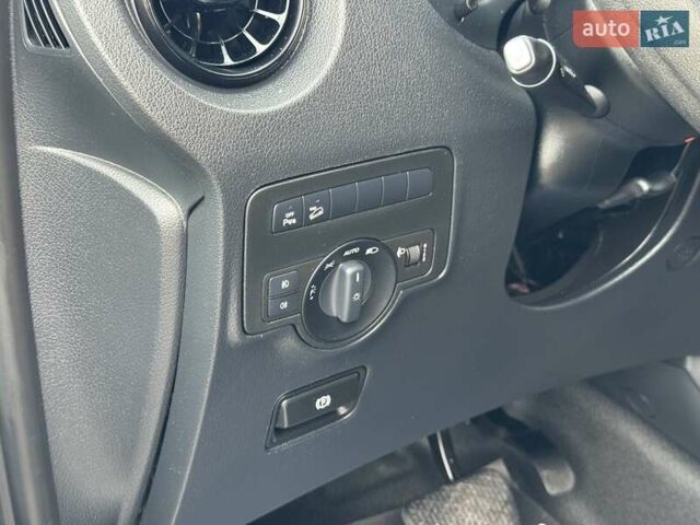 Белый Мерседес Вито, объемом двигателя 2 л и пробегом 186 тыс. км за 25500 $, фото 15 на Automoto.ua