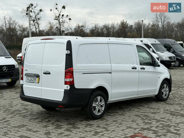 Белый Мерседес Вито, объемом двигателя 1.8 л и пробегом 126 тыс. км за 17777 $, фото 4 на Automoto.ua