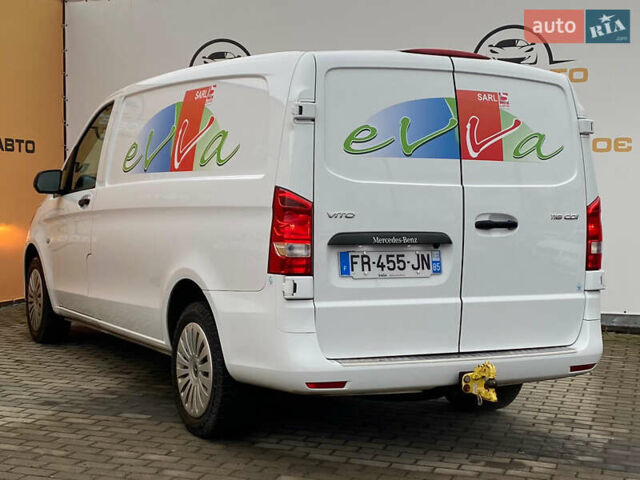 Белый Мерседес Вито, объемом двигателя 2.15 л и пробегом 195 тыс. км за 20700 $, фото 7 на Automoto.ua