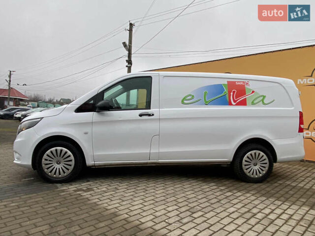 Білий Мерседес Віто, об'ємом двигуна 2.15 л та пробігом 195 тис. км за 20700 $, фото 1 на Automoto.ua