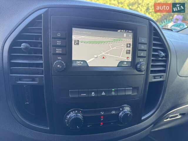 Белый Мерседес Вито, объемом двигателя 2.14 л и пробегом 183 тыс. км за 23499 $, фото 19 на Automoto.ua