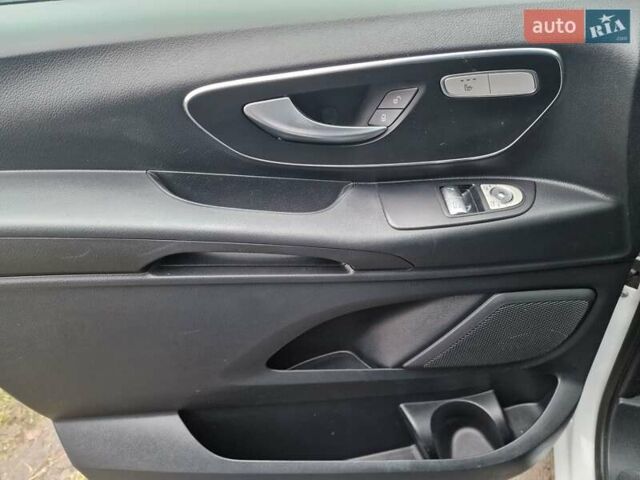 Белый Мерседес Вито, объемом двигателя 1.95 л и пробегом 254 тыс. км за 20499 $, фото 26 на Automoto.ua