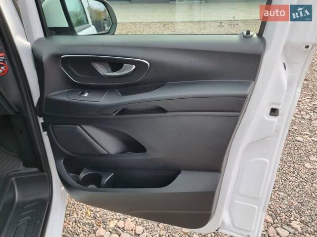 Белый Мерседес Вито, объемом двигателя 2 л и пробегом 210 тыс. км за 22900 $, фото 21 на Automoto.ua