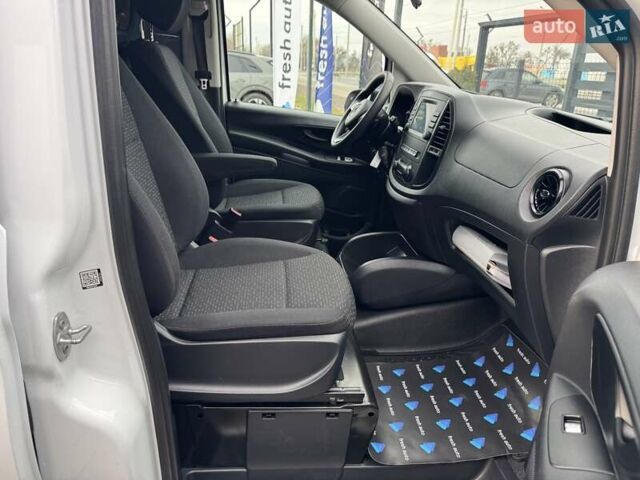 Белый Мерседес Вито, объемом двигателя 2 л и пробегом 186 тыс. км за 25500 $, фото 31 на Automoto.ua