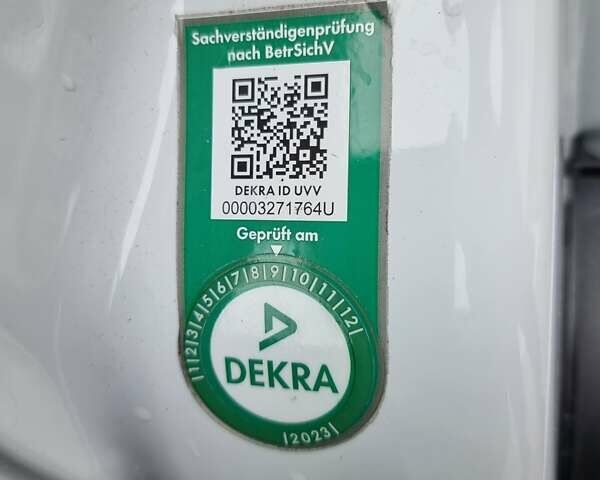 Белый Мерседес Вито, объемом двигателя 2 л и пробегом 210 тыс. км за 22900 $, фото 56 на Automoto.ua