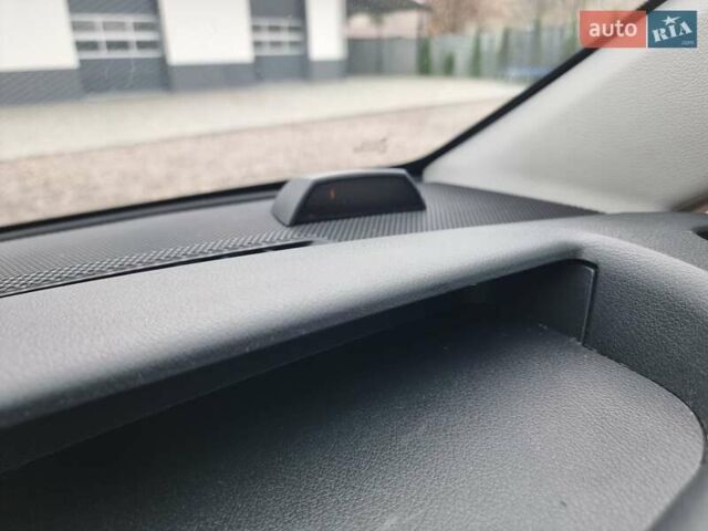 Белый Мерседес Вито, объемом двигателя 2 л и пробегом 210 тыс. км за 22900 $, фото 51 на Automoto.ua