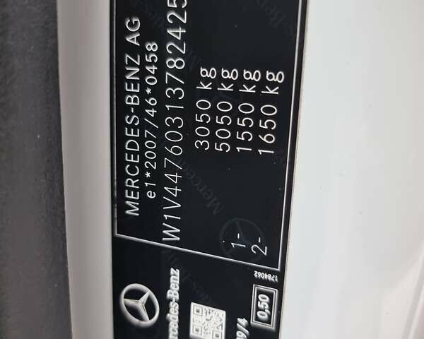 Белый Мерседес Вито, объемом двигателя 2 л и пробегом 210 тыс. км за 22900 $, фото 57 на Automoto.ua