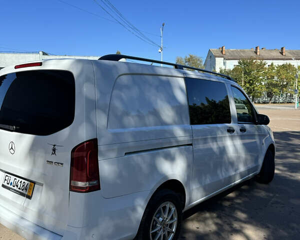 Белый Мерседес Вито, объемом двигателя 2.14 л и пробегом 183 тыс. км за 23499 $, фото 10 на Automoto.ua