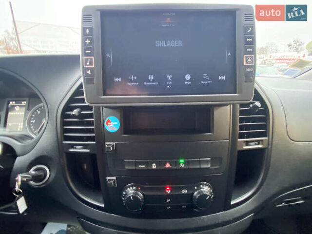 Белый Мерседес Вито, объемом двигателя 2.15 л и пробегом 195 тыс. км за 20700 $, фото 16 на Automoto.ua