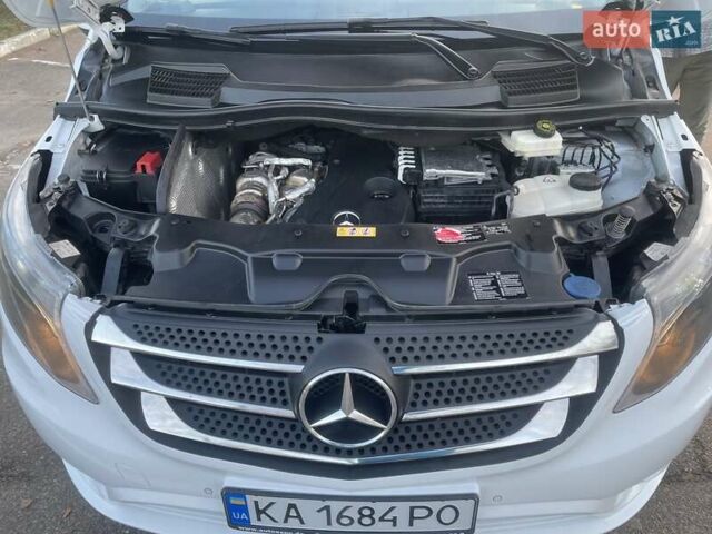 Белый Мерседес Вито, объемом двигателя 1.95 л и пробегом 204 тыс. км за 27000 $, фото 33 на Automoto.ua