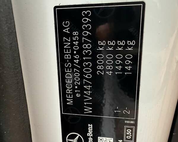 Белый Мерседес Вито, объемом двигателя 1.95 л и пробегом 204 тыс. км за 27000 $, фото 1 на Automoto.ua