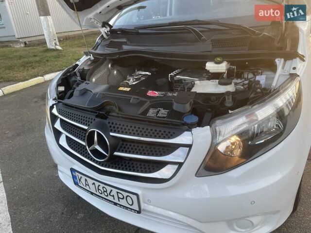 Белый Мерседес Вито, объемом двигателя 1.95 л и пробегом 204 тыс. км за 27000 $, фото 32 на Automoto.ua