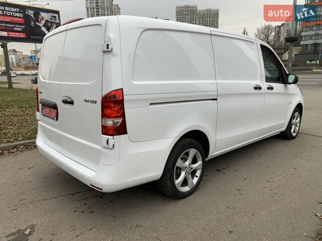 Белый Мерседес Вито, объемом двигателя 1.95 л и пробегом 228 тыс. км за 22600 $, фото 9 на Automoto.ua