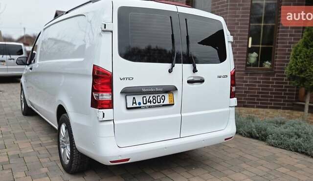 Белый Мерседес Вито, объемом двигателя 2 л и пробегом 209 тыс. км за 24399 $, фото 14 на Automoto.ua