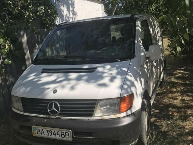 Белый Мерседес Вито, объемом двигателя 0 л и пробегом 33 тыс. км за 2500 $, фото 5 на Automoto.ua