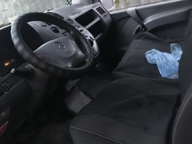 Белый Мерседес Вито, объемом двигателя 0 л и пробегом 33 тыс. км за 2500 $, фото 7 на Automoto.ua