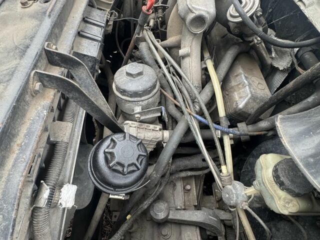 Белый Мерседес Вито, объемом двигателя 2.3 л и пробегом 415 тыс. км за 2999 $, фото 9 на Automoto.ua