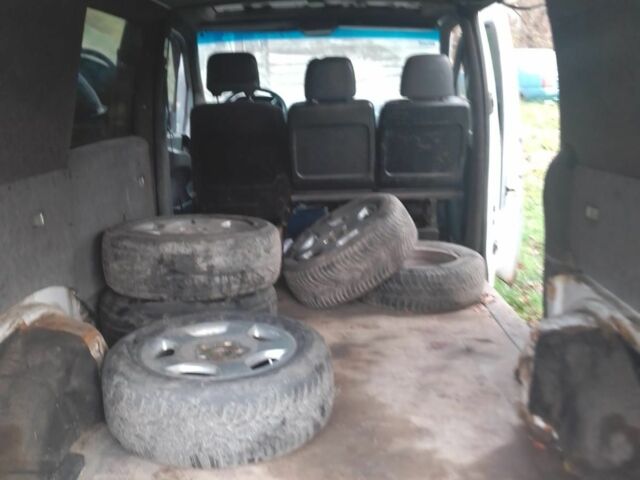 Білий Мерседес Віто, об'ємом двигуна 2.3 л та пробігом 1 тис. км за 2909 $, фото 5 на Automoto.ua