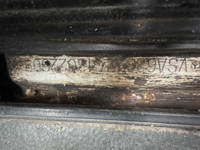 Белый Мерседес Вито, объемом двигателя 2.3 л и пробегом 415 тыс. км за 2999 $, фото 16 на Automoto.ua