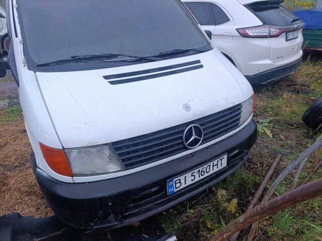 Белый Мерседес Вито, объемом двигателя 2.3 л и пробегом 340 тыс. км за 1600 $, фото 1 на Automoto.ua