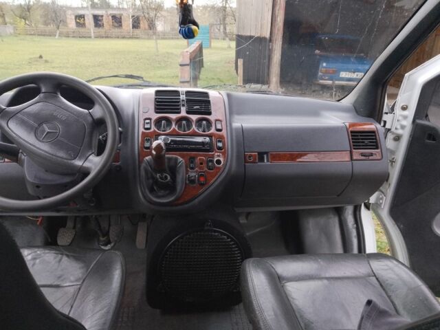 Белый Мерседес Вито, объемом двигателя 0 л и пробегом 3 тыс. км за 4100 $, фото 5 на Automoto.ua