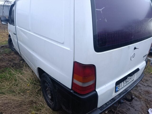 Белый Мерседес Вито, объемом двигателя 2.3 л и пробегом 340 тыс. км за 1600 $, фото 5 на Automoto.ua