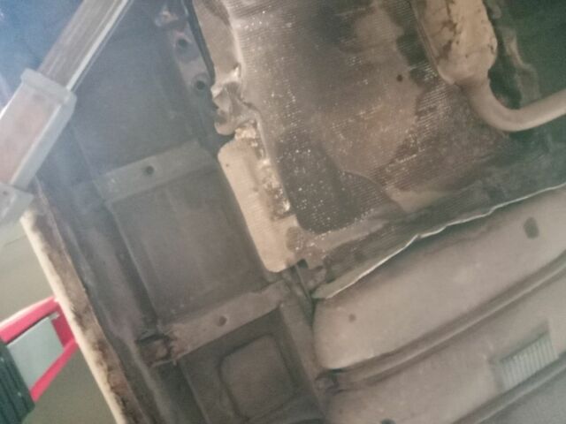 Белый Мерседес Вито, объемом двигателя 2.3 л и пробегом 500 тыс. км за 4300 $, фото 15 на Automoto.ua