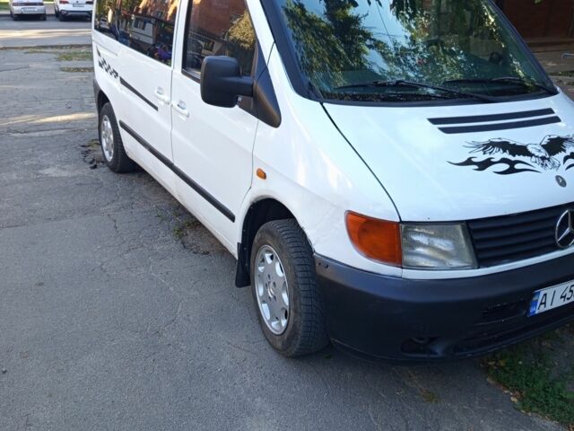 Белый Мерседес Вито, объемом двигателя 2.3 л и пробегом 500 тыс. км за 4300 $, фото 4 на Automoto.ua