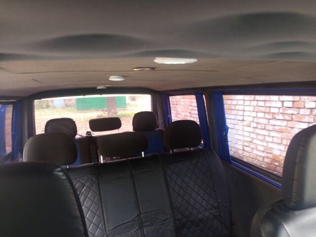 Белый Мерседес Вито, объемом двигателя 2.3 л и пробегом 500 тыс. км за 4300 $, фото 8 на Automoto.ua