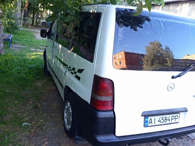 Белый Мерседес Вито, объемом двигателя 2.3 л и пробегом 500 тыс. км за 4300 $, фото 3 на Automoto.ua