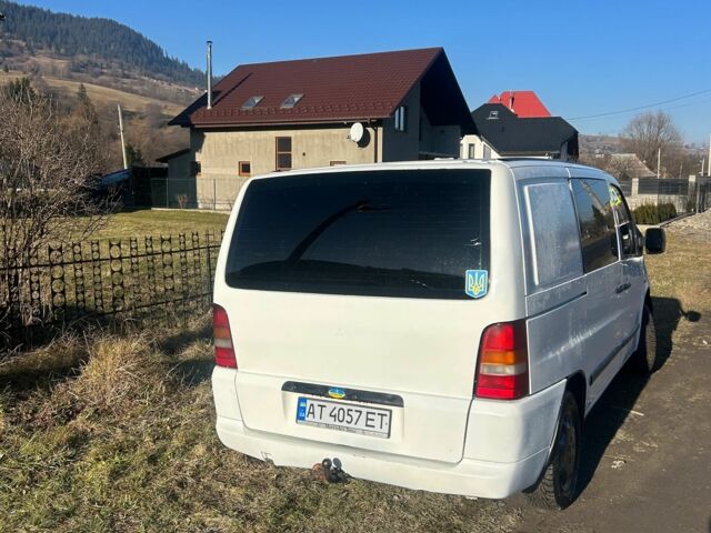 Белый Мерседес Вито, объемом двигателя 2.2 л и пробегом 414 тыс. км за 4500 $, фото 13 на Automoto.ua