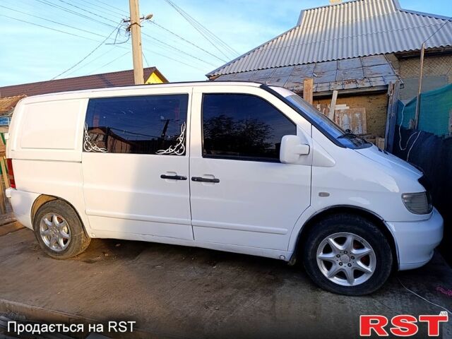 Білий Мерседес Віто, об'ємом двигуна 2.1 л та пробігом 469 тис. км за 2800 $, фото 2 на Automoto.ua