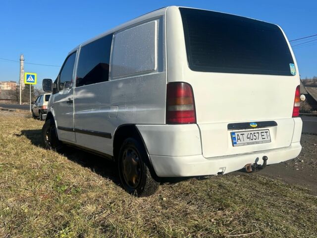 Белый Мерседес Вито, объемом двигателя 2.2 л и пробегом 414 тыс. км за 4500 $, фото 11 на Automoto.ua
