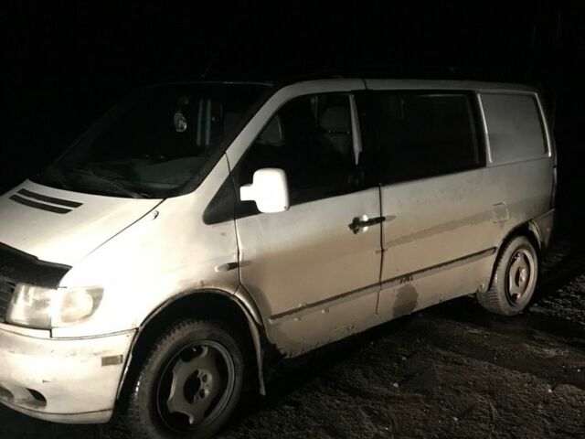 Білий Мерседес Віто, об'ємом двигуна 2.3 л та пробігом 300 тис. км за 1500 $, фото 3 на Automoto.ua