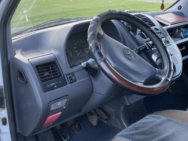 Мерседес Віто 1999 у Ужгороді на Automoto.ua Білий Мерседес Віто, об'ємом двигуна 2.3 л та пробігом 3 тис. км за 2999 $, фото 6 на Automoto.ua