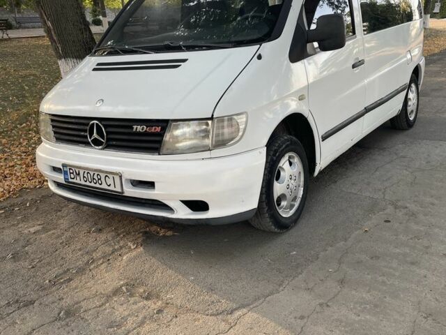 Мерседес Віто 1999 у Чернівцях на Automoto.ua Білий Мерседес Віто, об'ємом двигуна 2.1 л та пробігом 440 тис. км за 2499 $, фото 1 на Automoto.ua
