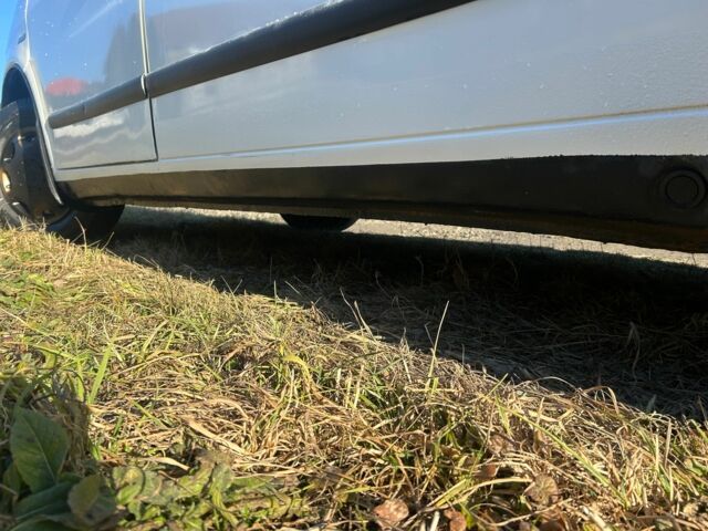 Белый Мерседес Вито, объемом двигателя 2.2 л и пробегом 414 тыс. км за 4500 $, фото 1 на Automoto.ua