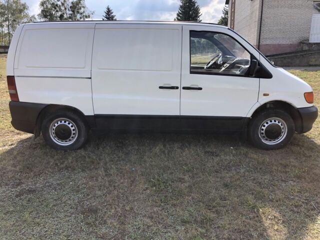 Білий Мерседес Віто, об'ємом двигуна 2.2 л та пробігом 200 тис. км за 2700 $, фото 7 на Automoto.ua
