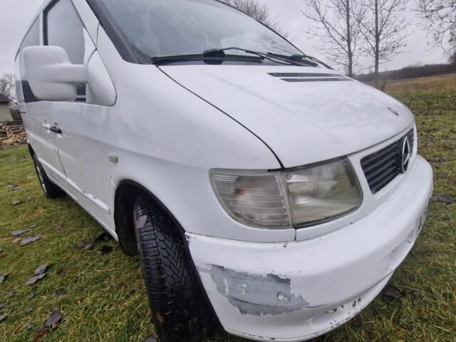 Белый Мерседес Вито, объемом двигателя 2.2 л и пробегом 310 тыс. км за 3200 $, фото 2 на Automoto.ua