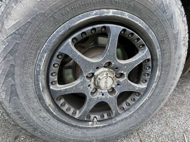 Білий Мерседес Віто, об'ємом двигуна 2.1 л та пробігом 403 тис. км за 3000 $, фото 8 на Automoto.ua