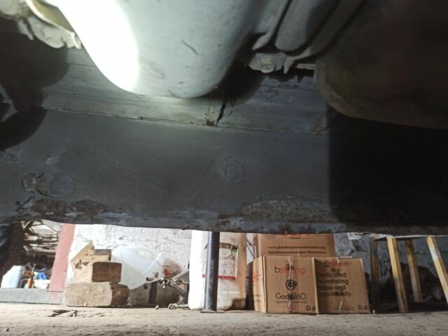 Белый Мерседес Вито, объемом двигателя 2 л и пробегом 111 тыс. км за 3000 $, фото 9 на Automoto.ua