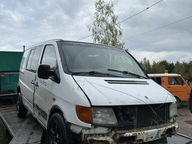 Мерседес Віто 2001 у Сокале на Automoto.ua Білий Мерседес Віто, об'ємом двигуна 0 л та пробігом 100 тис. км за 1100 $, фото 2 на Automoto.ua