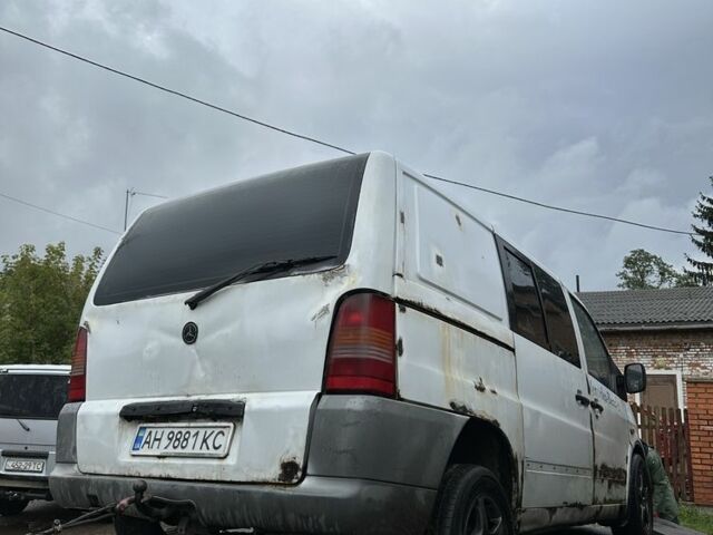 Мерседес Віто 2001 у Сокале на Automoto.ua Білий Мерседес Віто, об'ємом двигуна 0 л та пробігом 100 тис. км за 1100 $, фото 4 на Automoto.ua