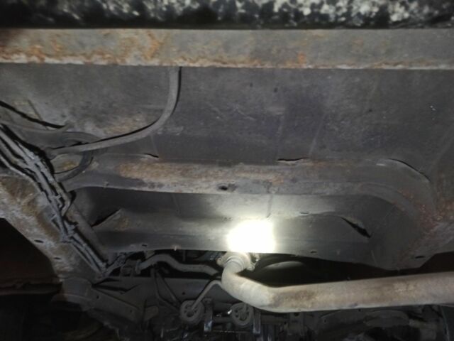 Белый Мерседес Вито, объемом двигателя 2 л и пробегом 111 тыс. км за 3000 $, фото 8 на Automoto.ua