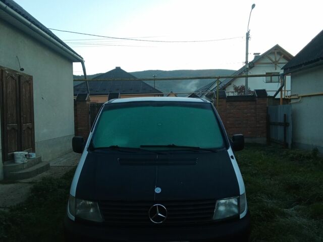 Білий Мерседес Віто, об'ємом двигуна 2.2 л та пробігом 3 тис. км за 3600 $, фото 4 на Automoto.ua